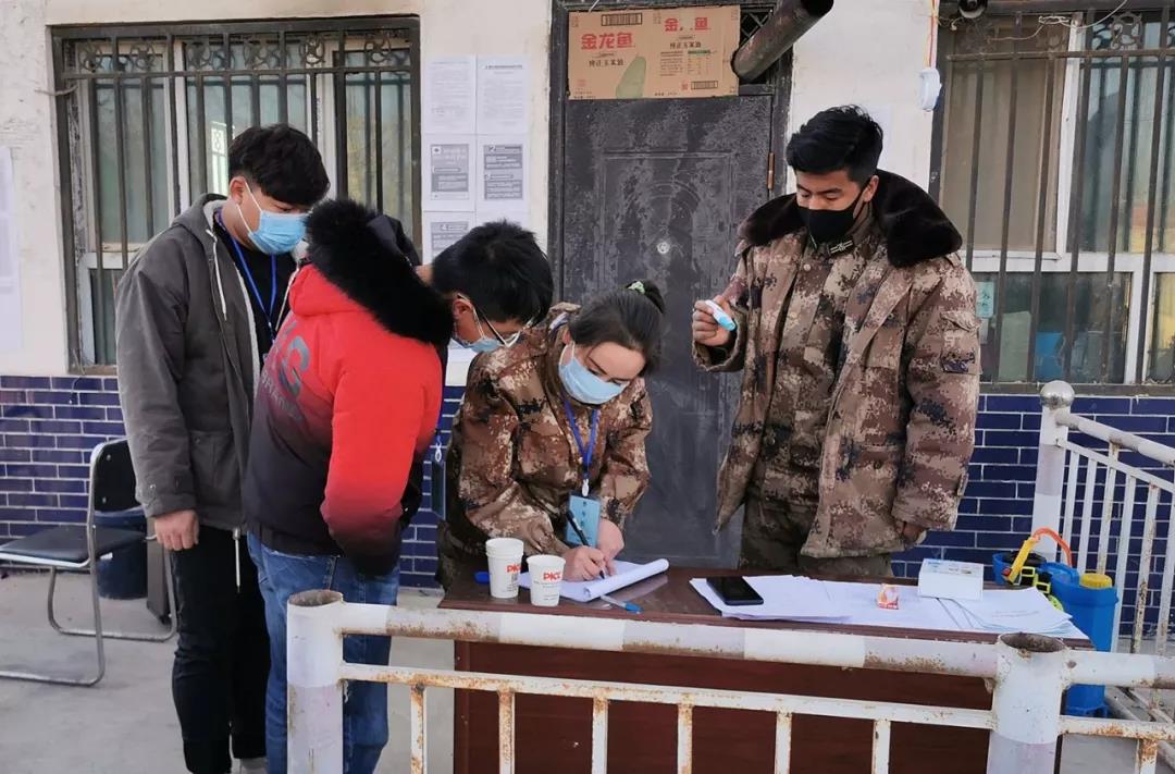 一师阿拉尔市:疫情防控阻击战 我们不能缺席